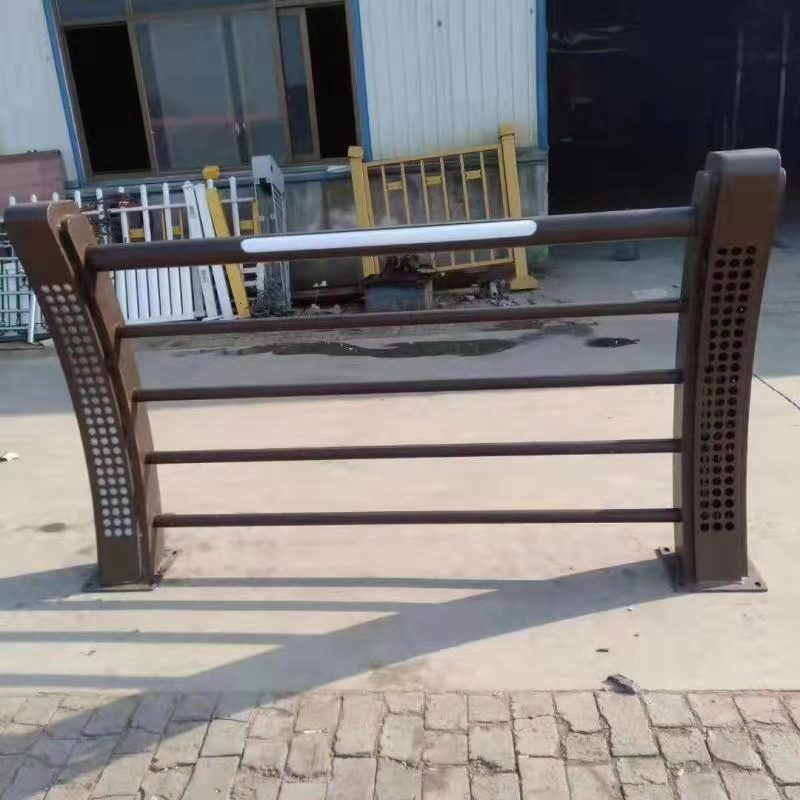 燈光護(hù)欄
